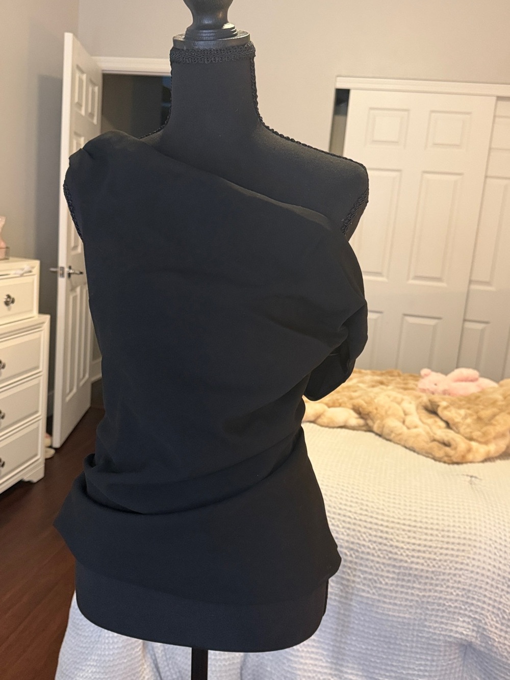 Black One-Shoulder Women's top